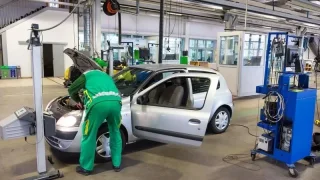 Pokud jedete na STK, pozor na tuto chybu s nálepkou. Může vás zbytečně stát tisíce korun