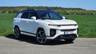 Kodiaq má problém. KGM Actyon je nadupané SUV za méně peněz, brzdí ho jen horší spotřeba