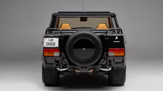 Nádherná obluda. Lamborghini LM002 s dvanáctiválce