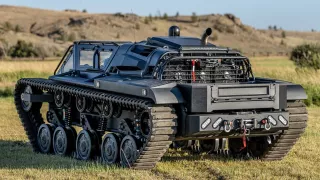 Tank pro volné chvíle Ripsaw EV3-F4.