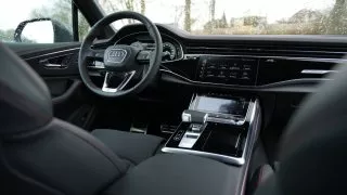 Prohlédněte si galerii současné Audi Q7