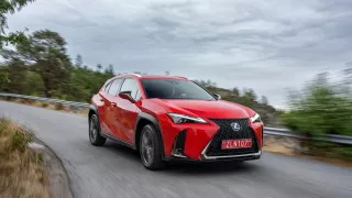 Lexus UX