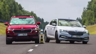 Aktivní bezpečnostní asistenty nemají Škodovky jen na parádu. Vyzkoušeli jsme, zda skutečně fungují (komentář)