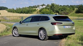 Škoda Superb Combi 1.5 TSI mHEV