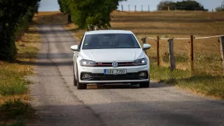 Silnice druhé a třetí třídy, tam Polu GTI ujede má