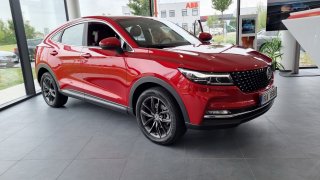 Čínská auta míří do Česka. Dongfeng má konkurenta Škody Kodiaq i elektrické SUV