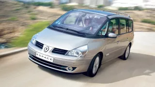 Ojetý Renault Espace čtvrté generace může být pohromou, i nejlepší trefou. Záleží na fázi i motoru