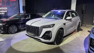 Hongqi HS5