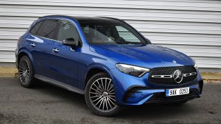 Mercedes-Benz GLC kupé dokazuje, že nafta s elektřinou si mohou rozumět