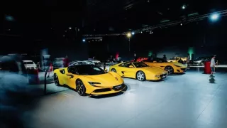 Bude na co koukat: Legendy ukáží Ferrari 488 GT3, koncept od Mercedesu a novou Octavii