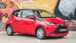 Deset nejspolehlivějších ojetých malých aut do města: Vládnou Japonci, ale nezklamou ani Francouzi