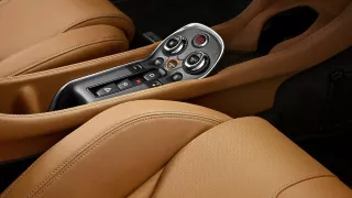 McLaren 570S Coupe - Obrázek 3