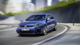 Volkswagen Golf R o výkonu 310 koní. 6