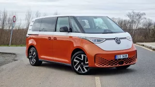 Volkswagen ID. Buzz poprvé v Česku. Hodně stylu a solidní dojezd za 1,6 milionu korun