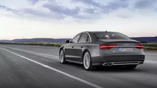 Audi S8 třetí generace 4