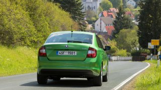 Škoda Rapid po faceliftu lépe vypadá i jezdí 14