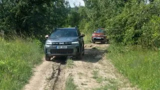 Dacia Duster a Bigster