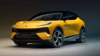 Elektrický konkurent Lamborghini Urus je tu! Lotus Eletre dostal 600 koní i špičkové technologie