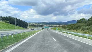 Řidiče čeká již brzy kompletně dálniční cesta na Balt. Přes hranice se po D11 bude jezdit už letos