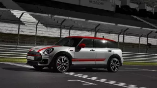 MINI John Cooper Works Clubman 10