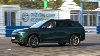 Plug-in hybrid s celkovým dojezdem 1000 km za cenu pod 900 tisíc. Testovali jsme Leapmotor C10