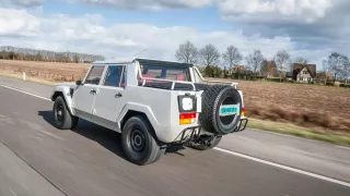 Lamborghini LM002