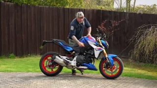 Recenze motocyklu BMW F 900 R