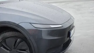 Tesla Model Y Standard