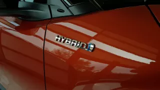 Nová Toyota CH-R