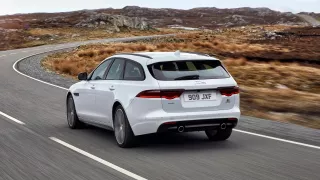 Jaguar XF Sportbrake, sportovní rodinný kombík 16