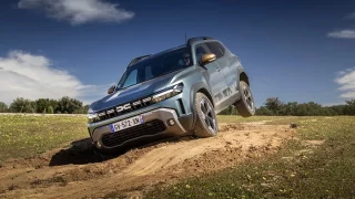 Nová Dacia Duster se právě prodává jen za polovinu. Nabídka zahrnuje všechny motory i výbavy