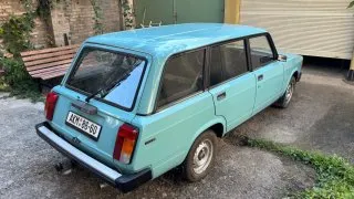 Lada 21044