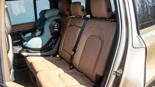 Test Land Rover Defender P300e