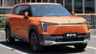Dongfeng Nano 06
