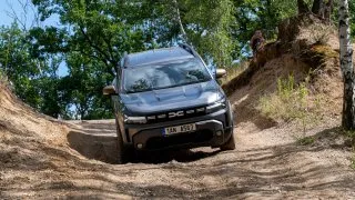 Dacia Duster a Bigster