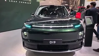 Leapmotor na autosalonu v Paříži