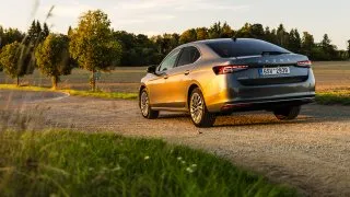 Škoda Superb 2.0 TDI DSG 110 kW