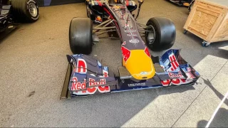 Po internetu se šíří dezinformace. Po české dálnici se ve skutečnosti neproháněla formule 1