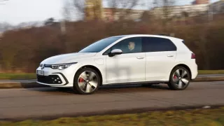 Volkswagen Golf GTE vs. 2.0 TDI Evo