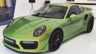 Porsche 911 Turbo S Exclusive Green 1