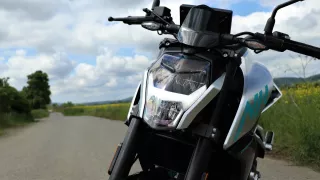 CFMOTO 300NK