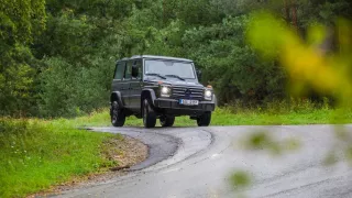 Mercedes-Benz G 350 d Professional nedělá ostudu a