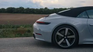 Porsche 911 Carrera Cabriolet