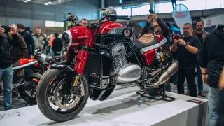 Nová Jawa 1000 Twin je motorkou za 1,5 milionu pro 15 vyvolených. Vzniká s důrazem na český původ