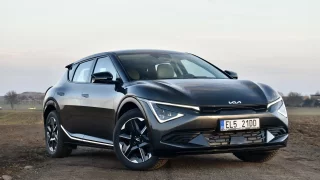 Elektromobil za přijatelné peníze, který vás bude bavit. Vyzkoušeli jsme Kiu EV6 po modernizaci