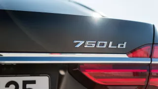 BMW 750Ld je limuzína za 4 miliony 14