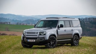 Land Rover Defender přijíždí v nových verzích. Těšte se na osmiválcovou zábavu v luxusním hávu