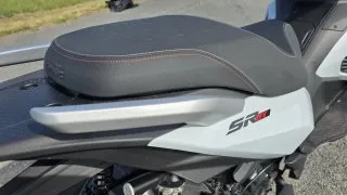 Aprilia SR GT 400