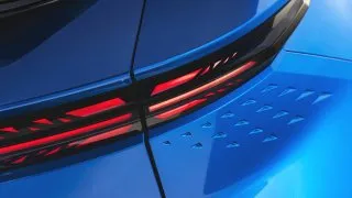 Alpine A390