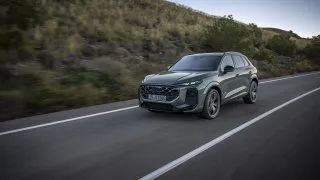 První jízda s novým Audi Q3: Základní patnáctistovka bohatě stačí, jedinou vadu mají i škodovky